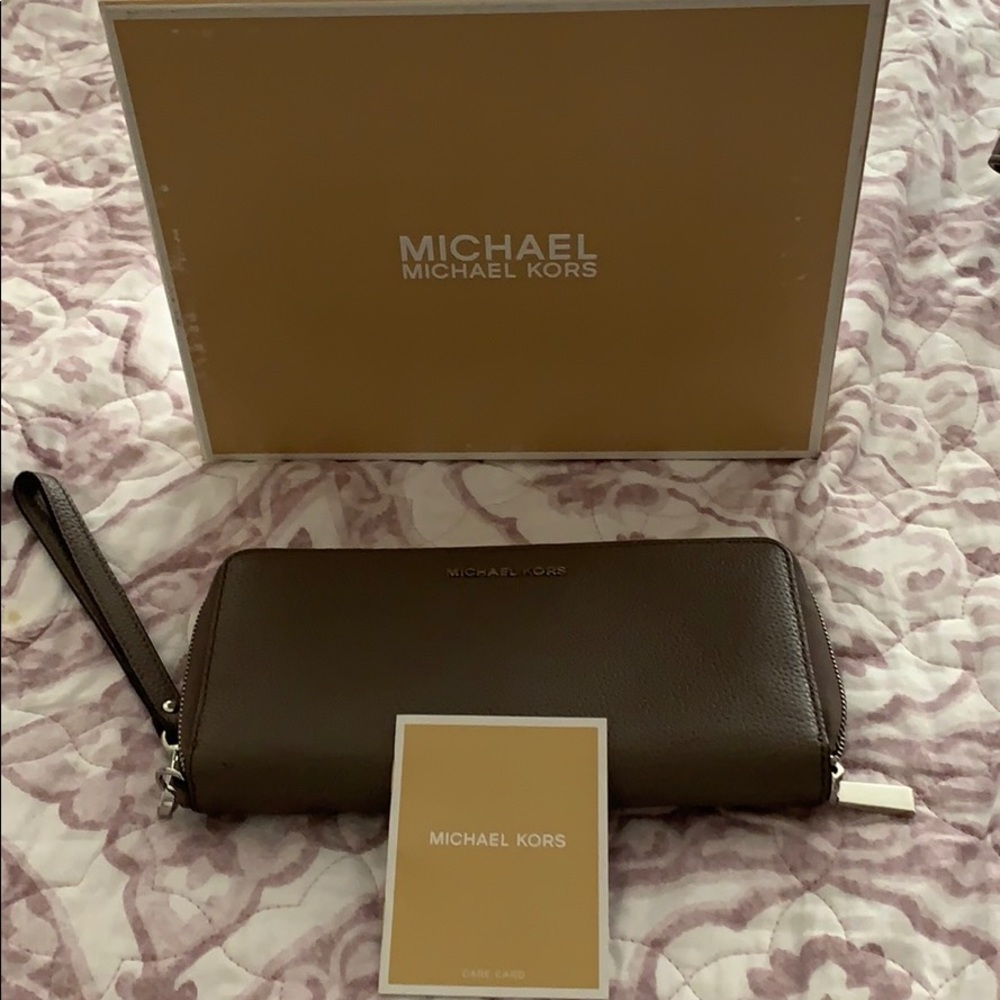 Authentic Michael Kors clutch wallet